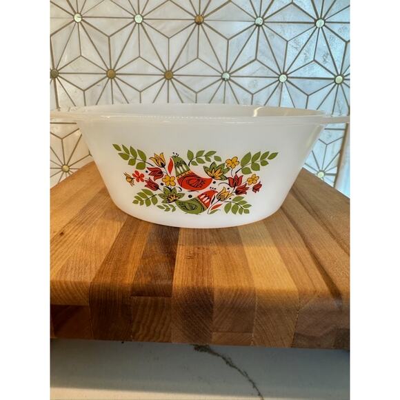 Arcopal France Rooster Casserole Dish  | Mid-Century‎ French Milk Glass - Picture 1 of 4